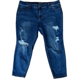 Maurices Mid-Rise Distressed Jeans Size 24W SHORT